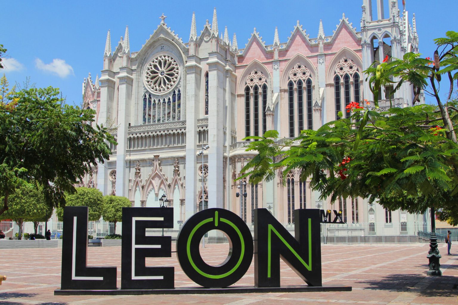 Leon Mexico Holiday HouseboysFriendly Tour Guide